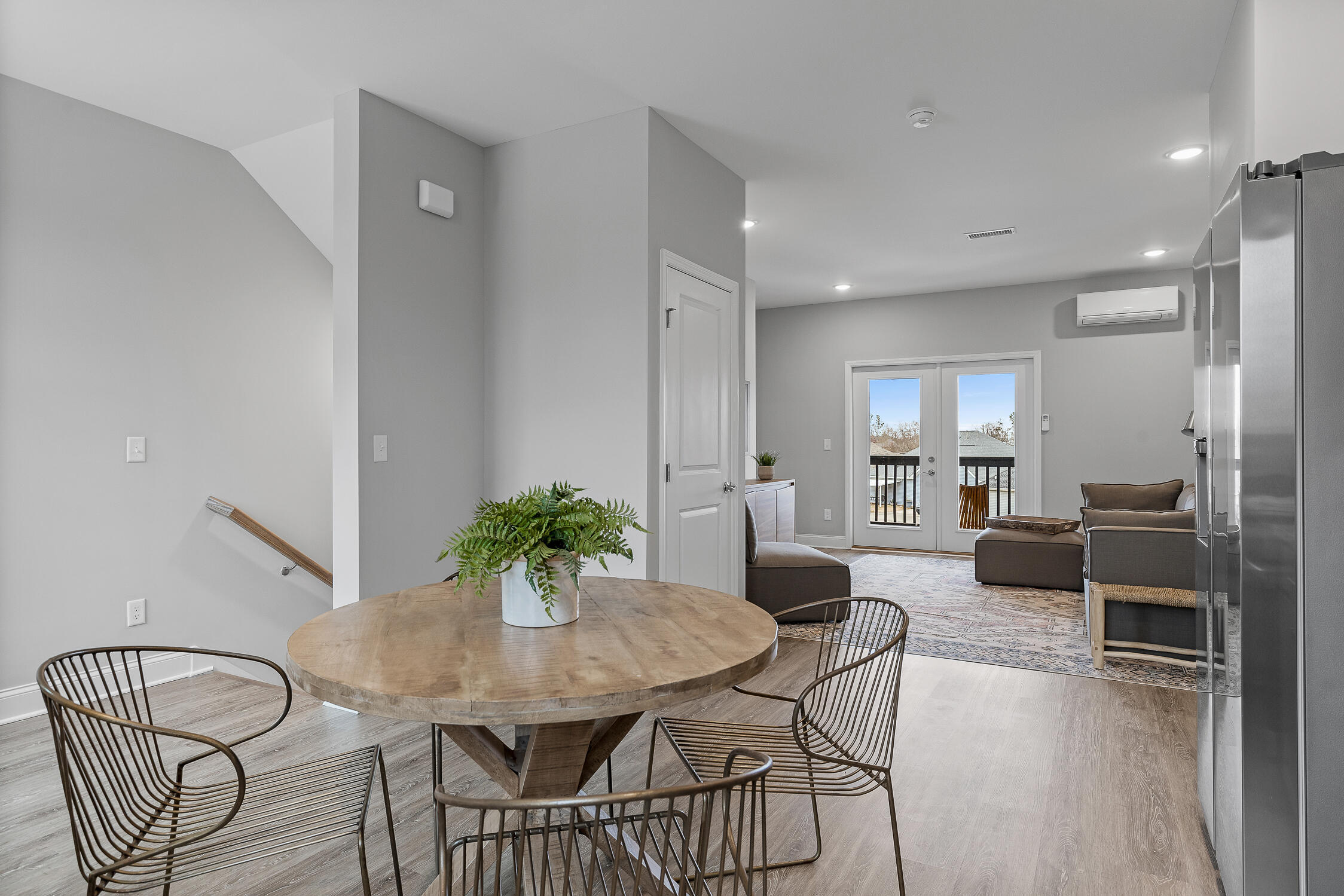 Chattanooga, Tennessee 37421, United States, 2 Bedrooms Bedrooms, ,2 BathroomsBathrooms,Residential,Active,14673