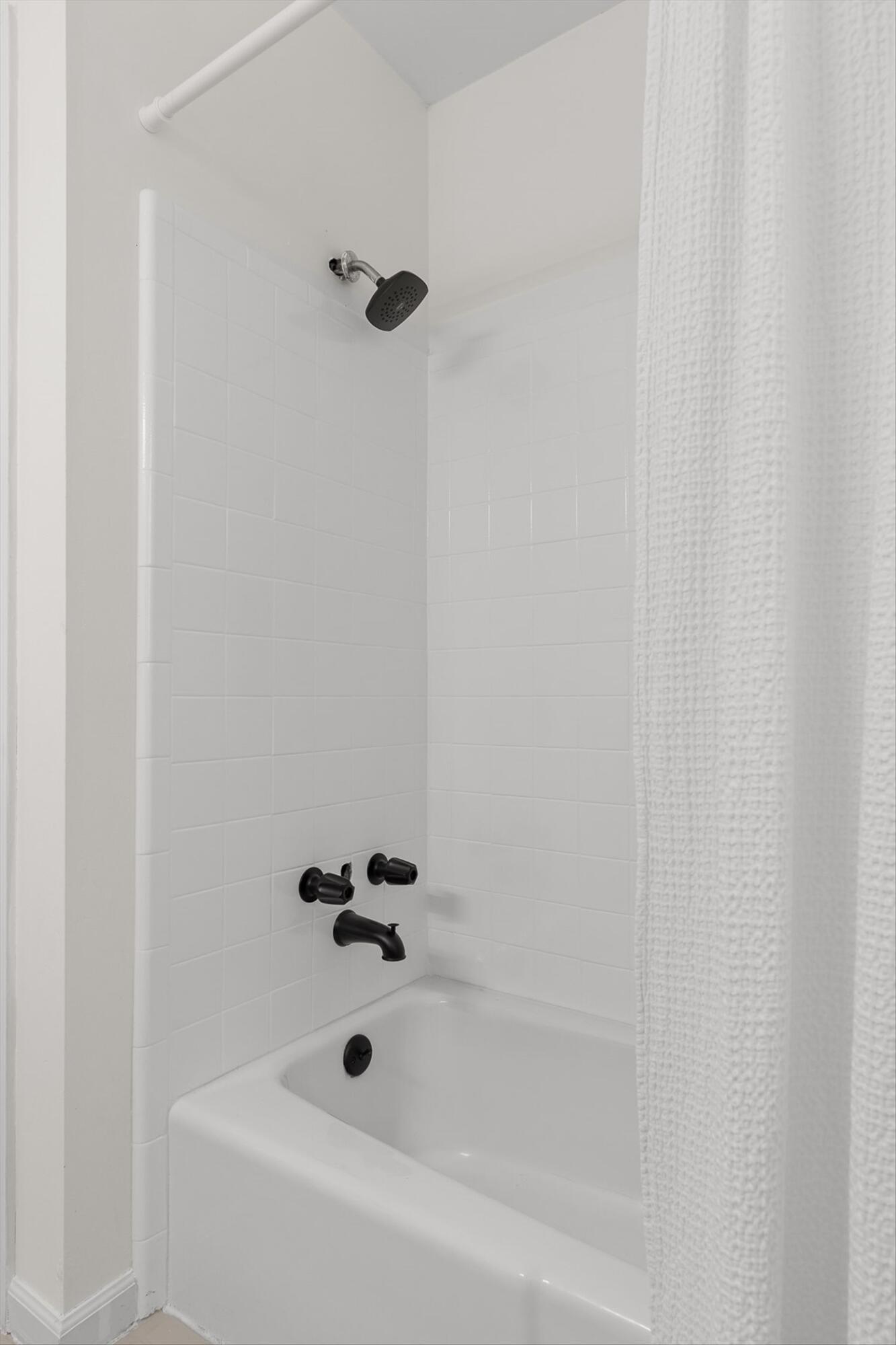 Hixson, Tennessee 37343, United States, 3 Bedrooms Bedrooms, ,2 BathroomsBathrooms,Residential,Active,239857