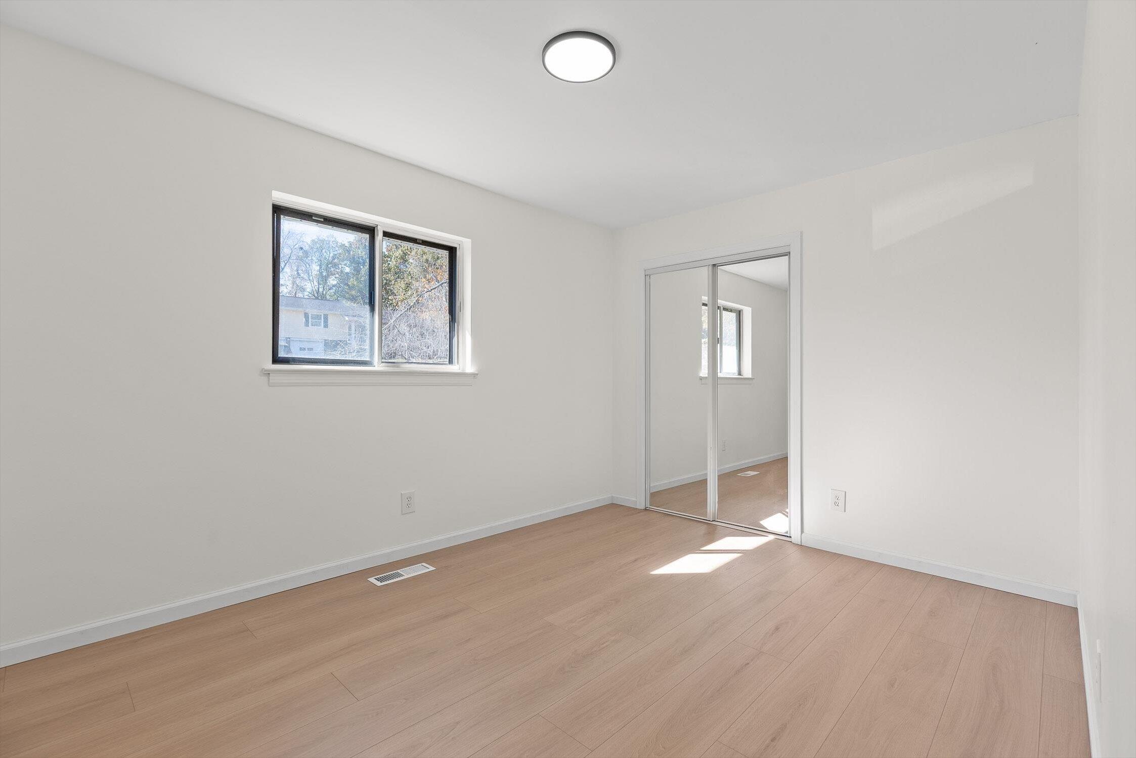 Hixson, Tennessee 37343, United States, 3 Bedrooms Bedrooms, ,2 BathroomsBathrooms,Residential,Active,239857