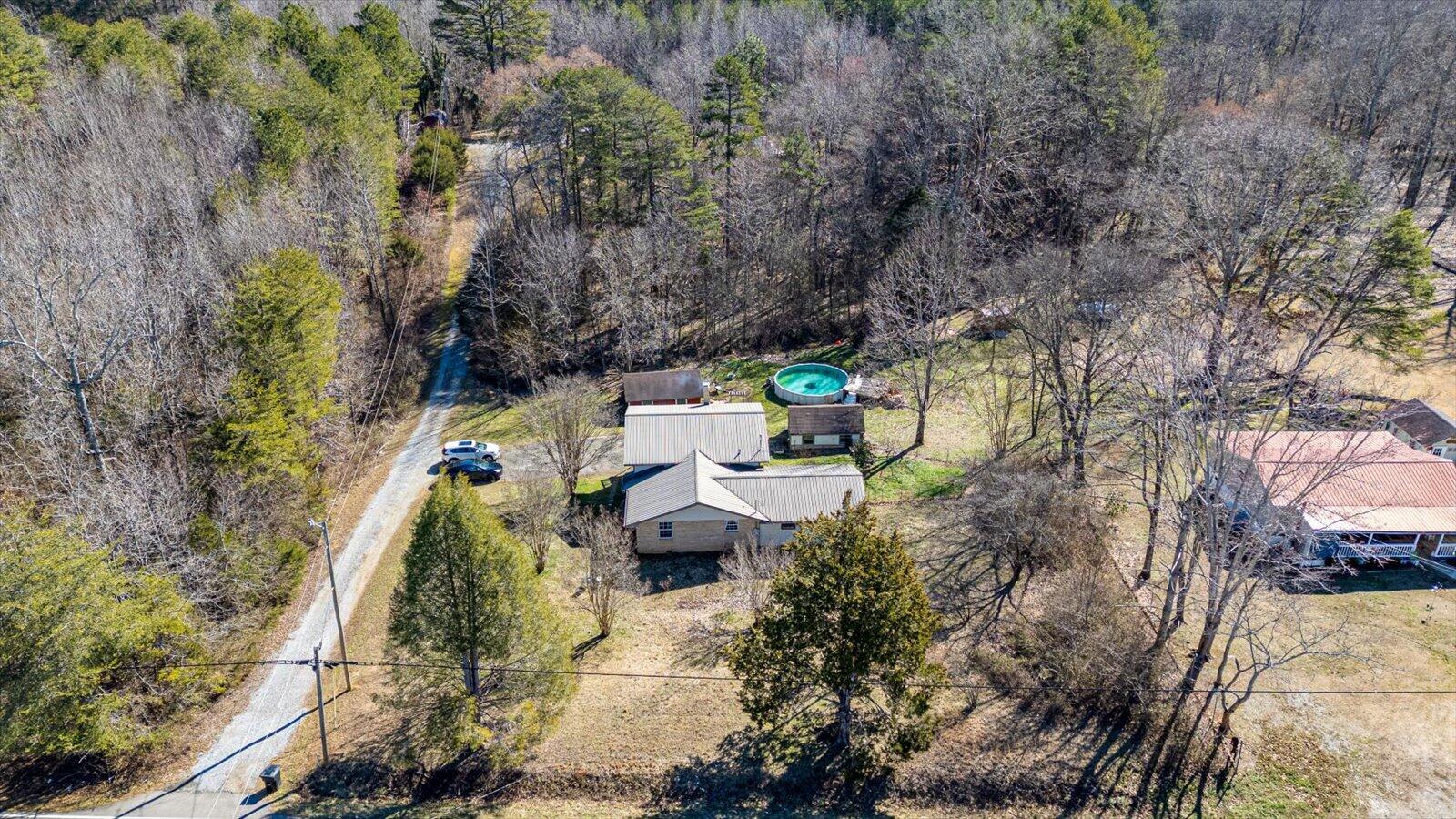 1857 W Cove Road, Chickamauga, Georgia image 3