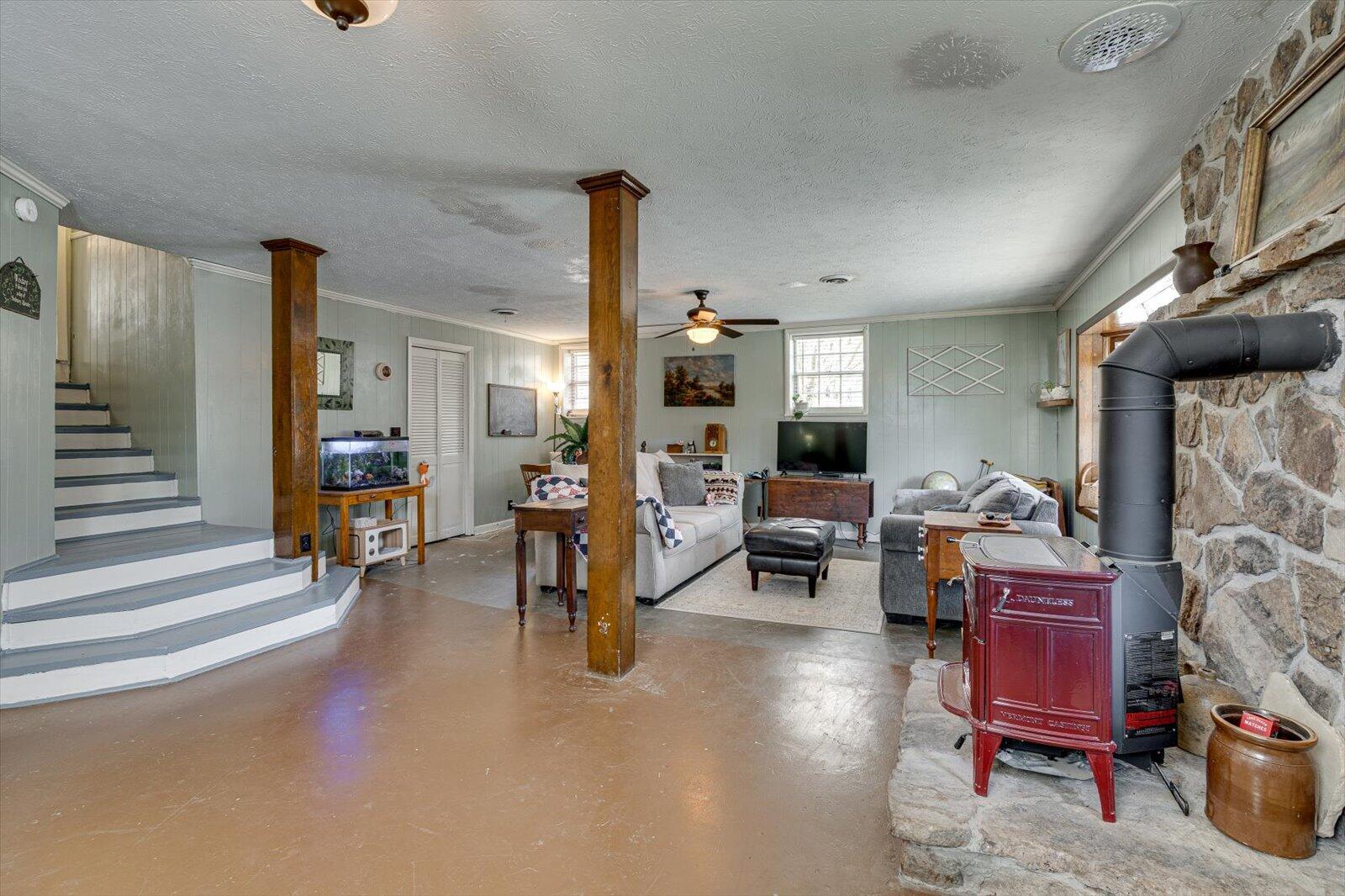 1857 W Cove Road, Chickamauga, Georgia image 28