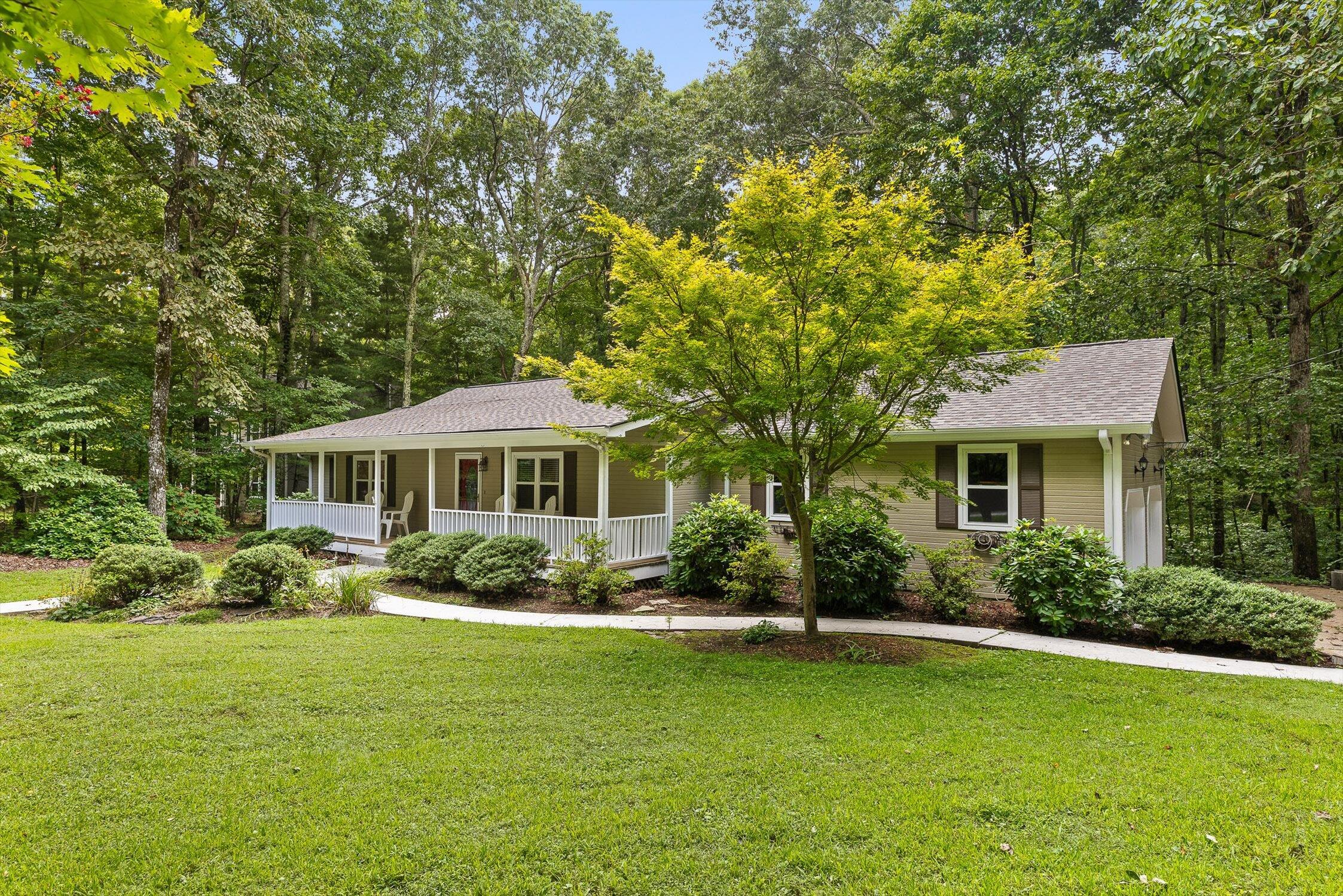 4707 Creek Point Lane