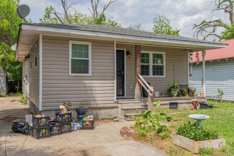 Photo of 513 W Gordon Avenue, Rossville, GA 30741 (MLS # 1533642)