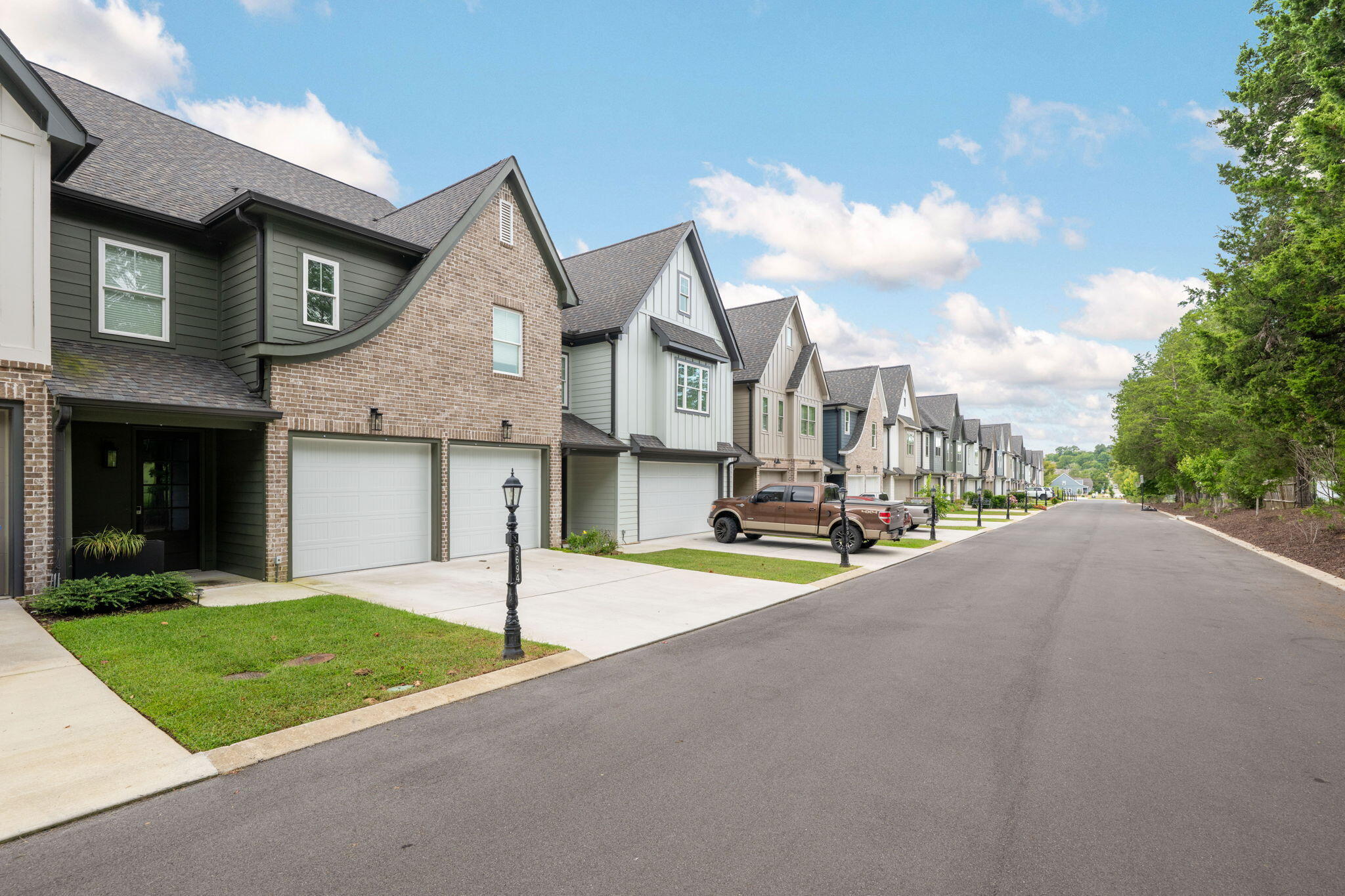 9694 Dutton Lane