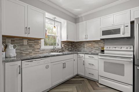 Tiny photo for 1506 Castleberry Avenue, Chattanooga, TN 37412 (MLS # 1529858)