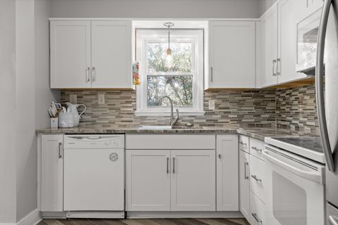 Tiny photo for 1506 Castleberry Avenue, Chattanooga, TN 37412 (MLS # 1529858)