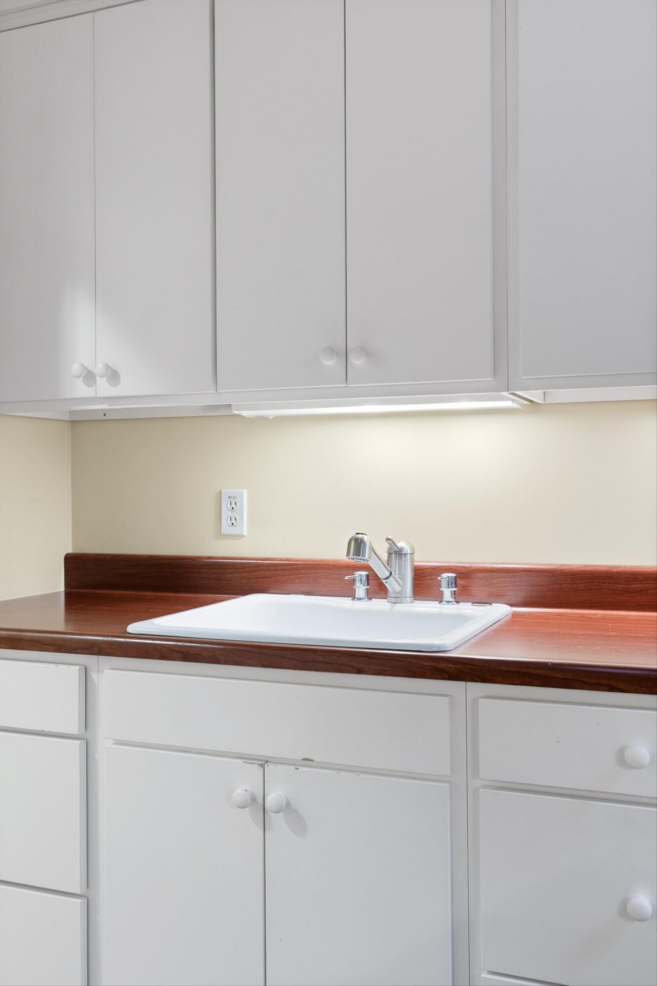 Harrison, Tennessee 37341, United States, 7 Bedrooms Bedrooms, ,7 BathroomsBathrooms,Residential,Active,192259