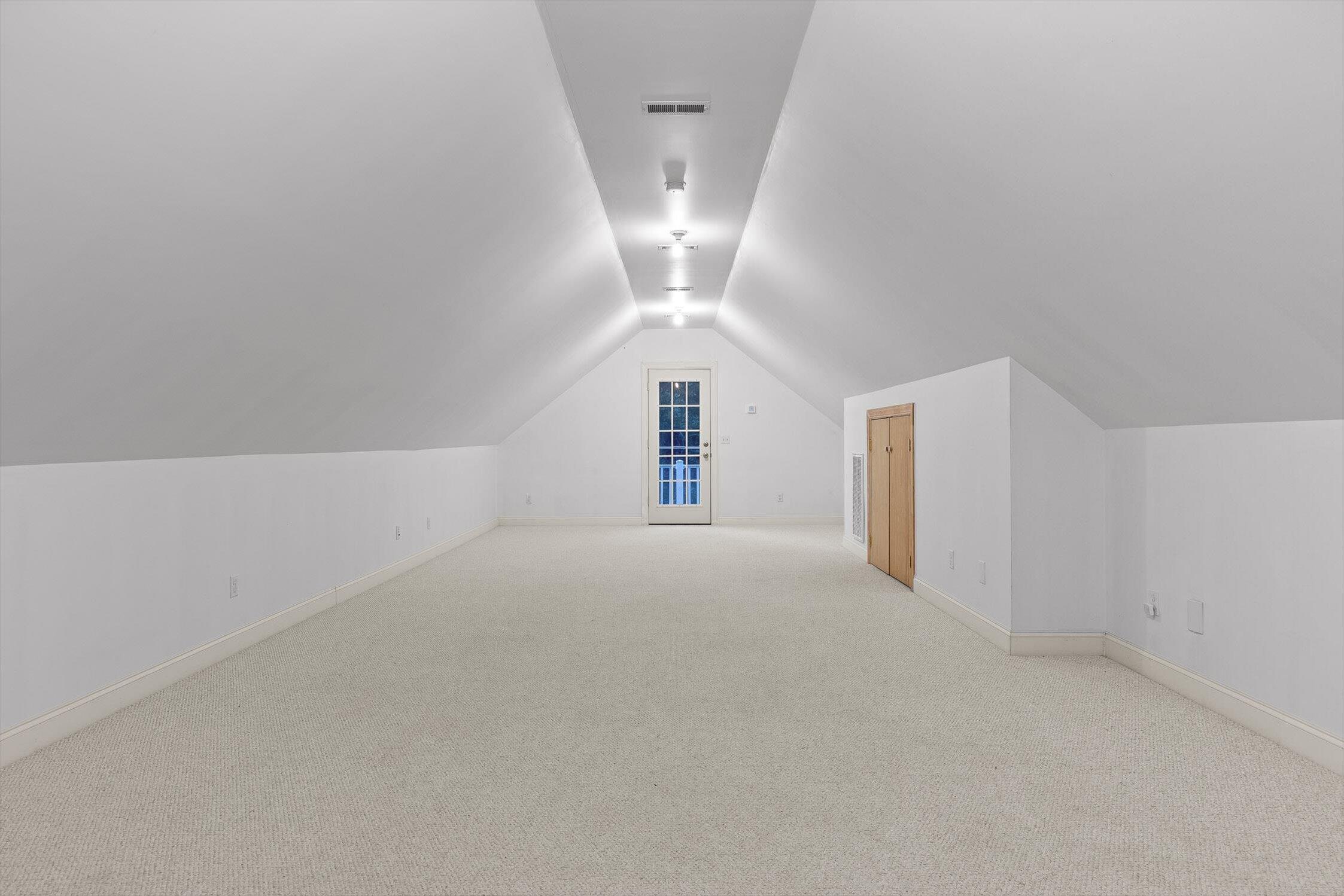 Harrison, Tennessee 37341, United States, 7 Bedrooms Bedrooms, ,7 BathroomsBathrooms,Residential,Active,192259