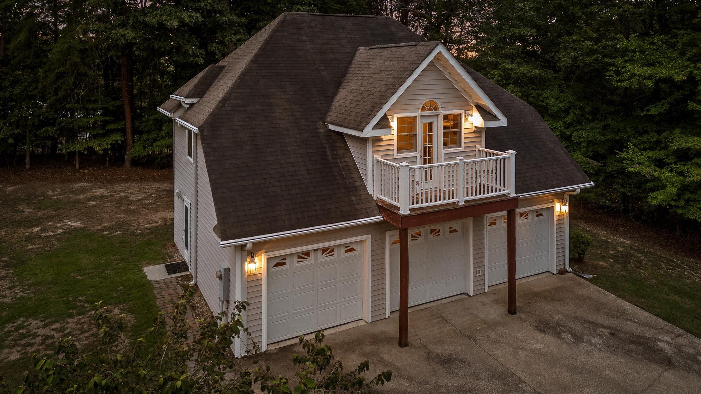 Harrison, Tennessee 37341, United States, 7 Bedrooms Bedrooms, ,7 BathroomsBathrooms,Residential,Active,192259