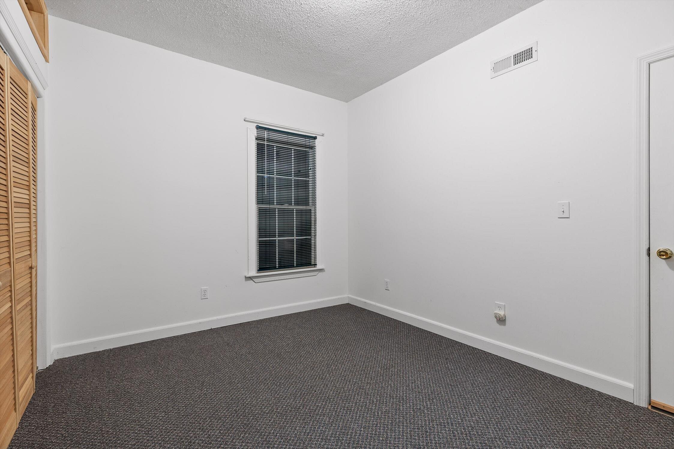 Harrison, Tennessee 37341, United States, 7 Bedrooms Bedrooms, ,7 BathroomsBathrooms,Residential,Active,192259