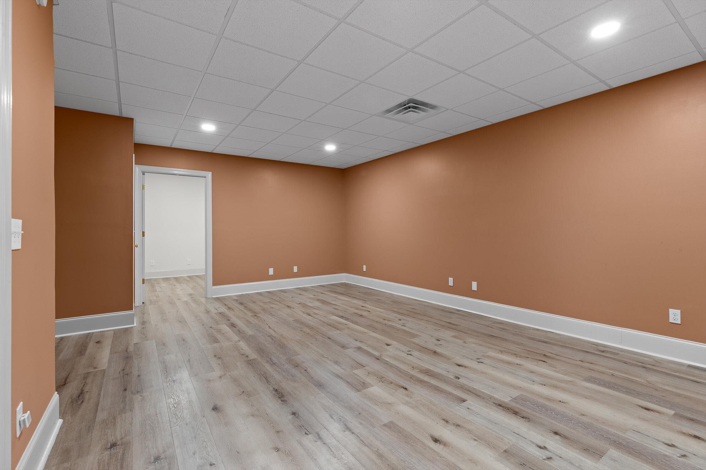 Harrison, Tennessee 37341, United States, 7 Bedrooms Bedrooms, ,7 BathroomsBathrooms,Residential,Active,192259