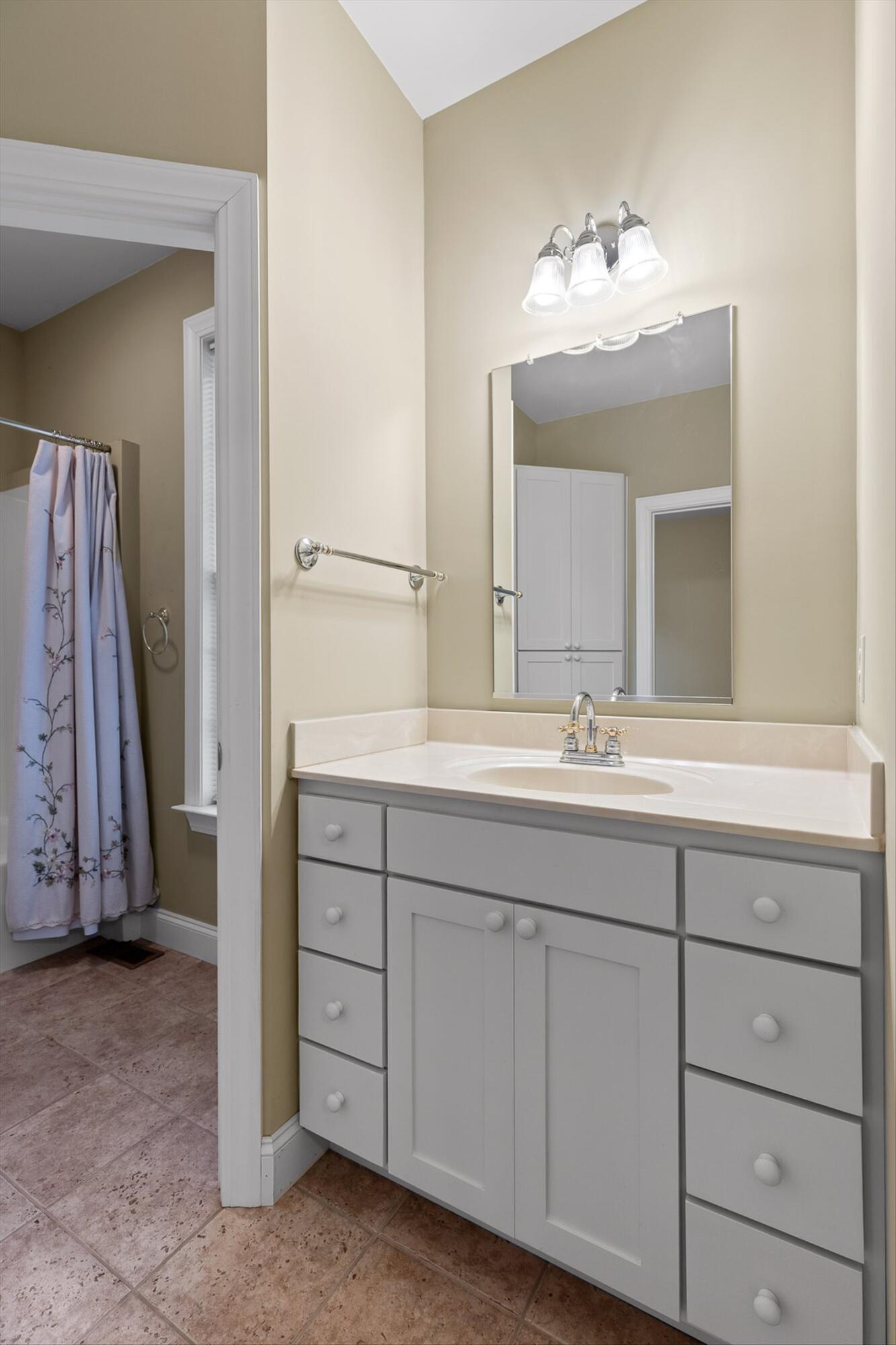 Harrison, Tennessee 37341, United States, 7 Bedrooms Bedrooms, ,7 BathroomsBathrooms,Residential,Active,192259