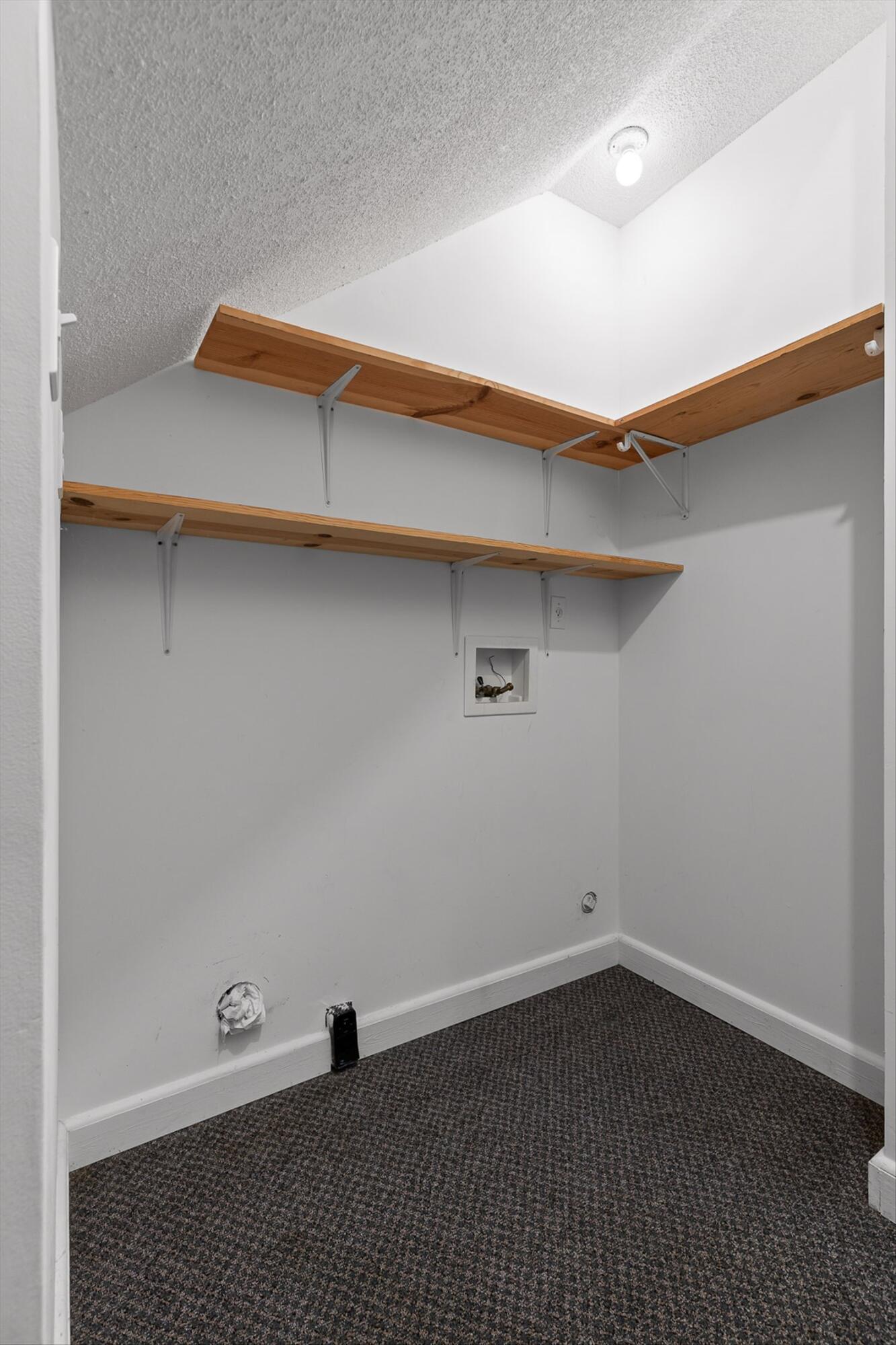 Harrison, Tennessee 37341, United States, 7 Bedrooms Bedrooms, ,7 BathroomsBathrooms,Residential,Active,192259