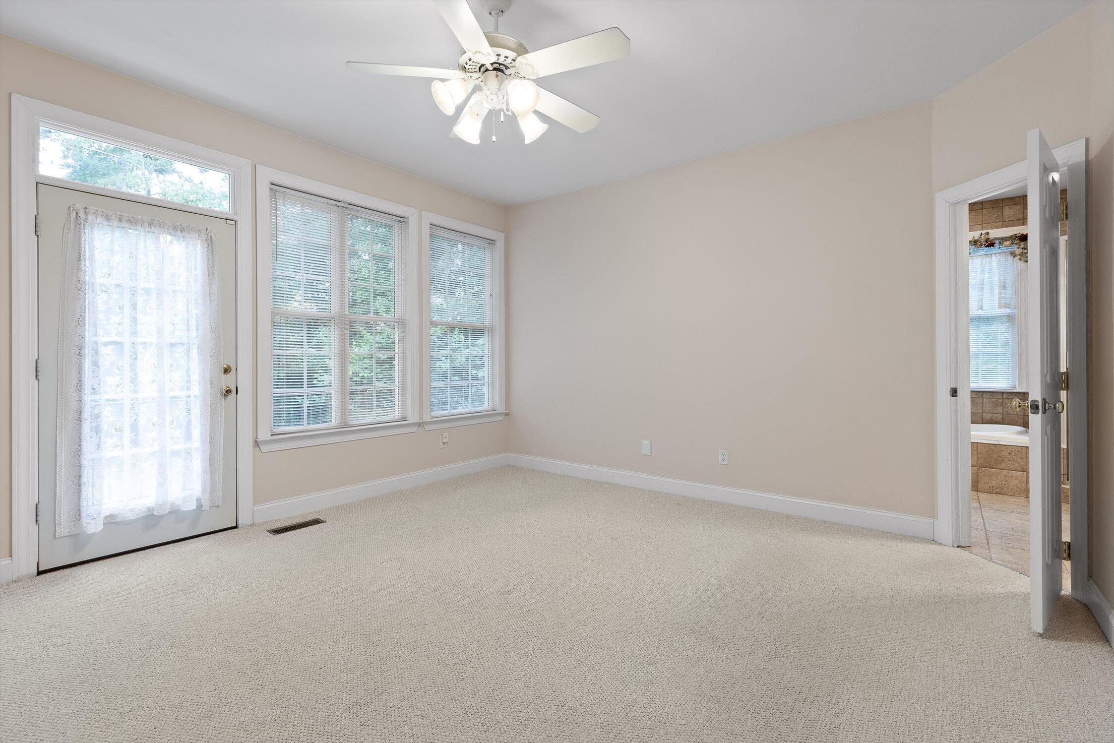 Harrison, Tennessee 37341, United States, 7 Bedrooms Bedrooms, ,7 BathroomsBathrooms,Residential,Active,192259