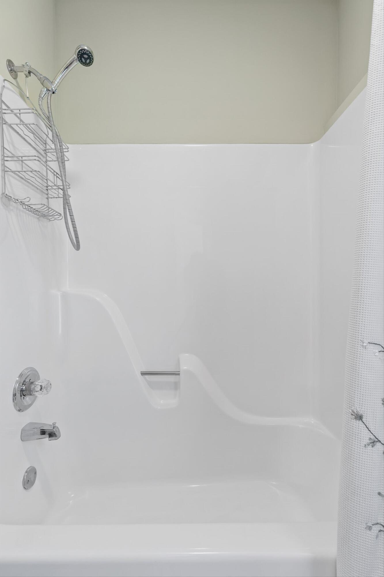 Harrison, Tennessee 37341, United States, 7 Bedrooms Bedrooms, ,7 BathroomsBathrooms,Residential,Active,192259