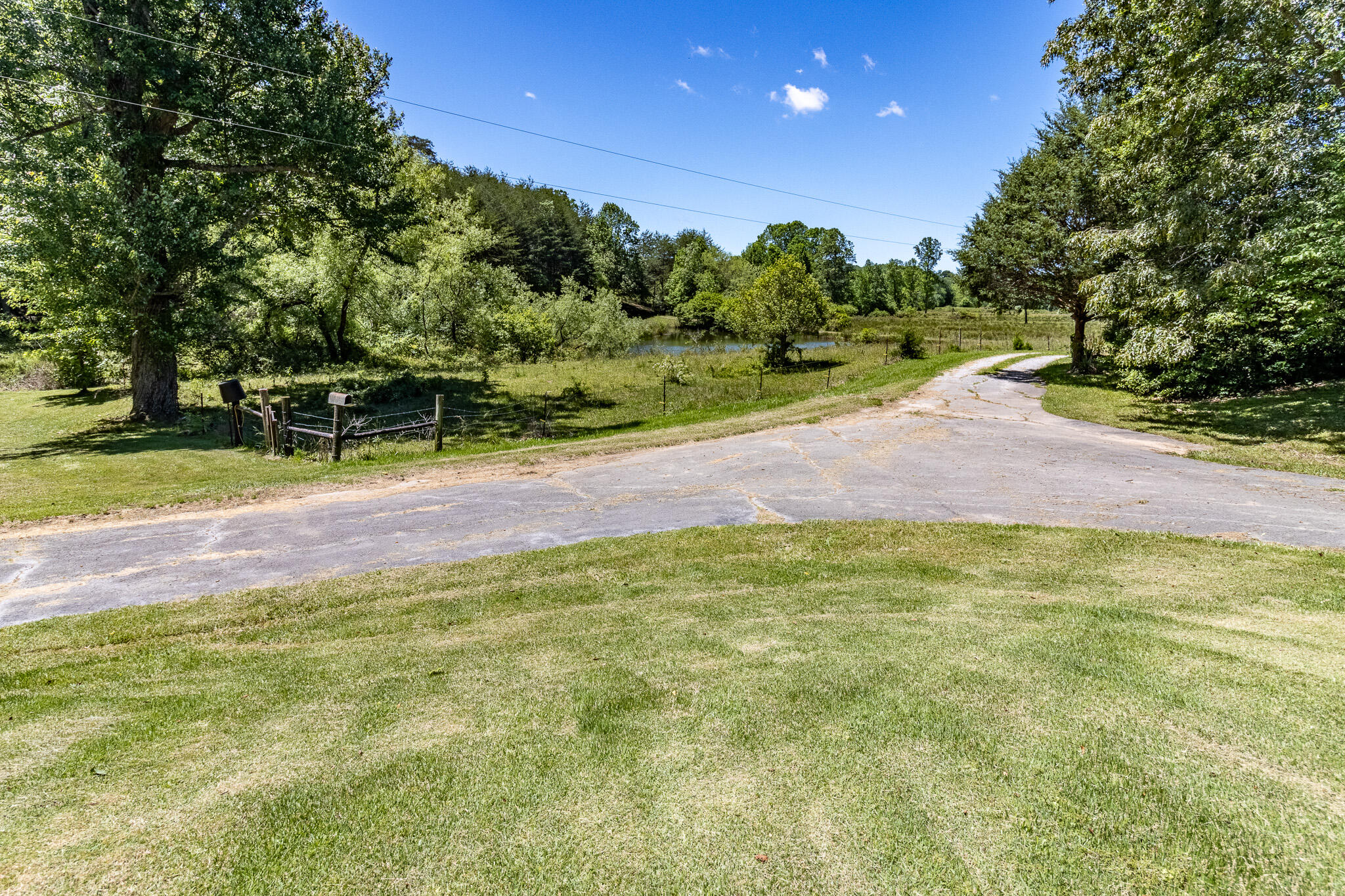 2216 Cove Hill Road, Pikeville, Tennessee image 9