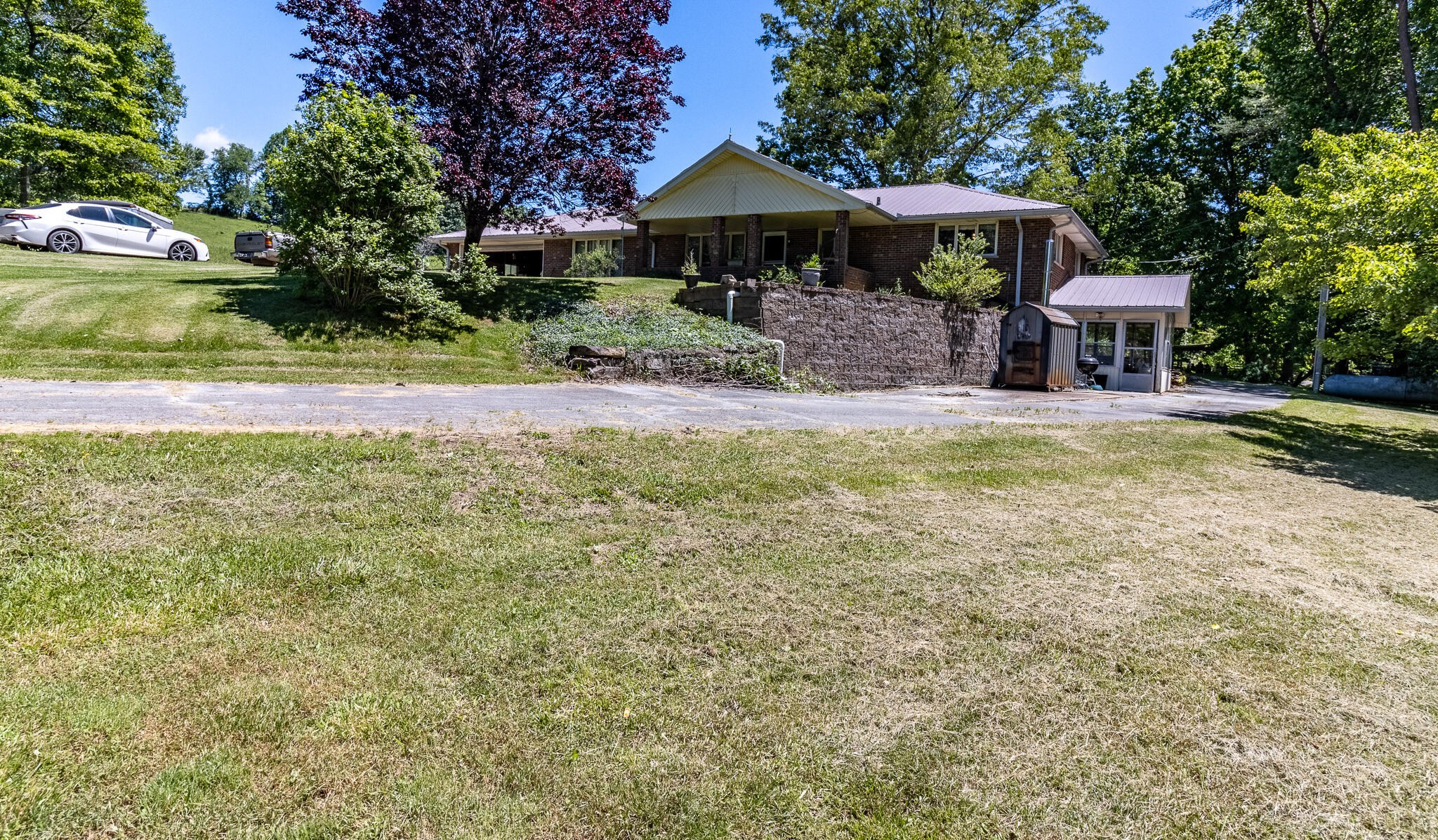 2216 Cove Hill Road, Pikeville, Tennessee image 8