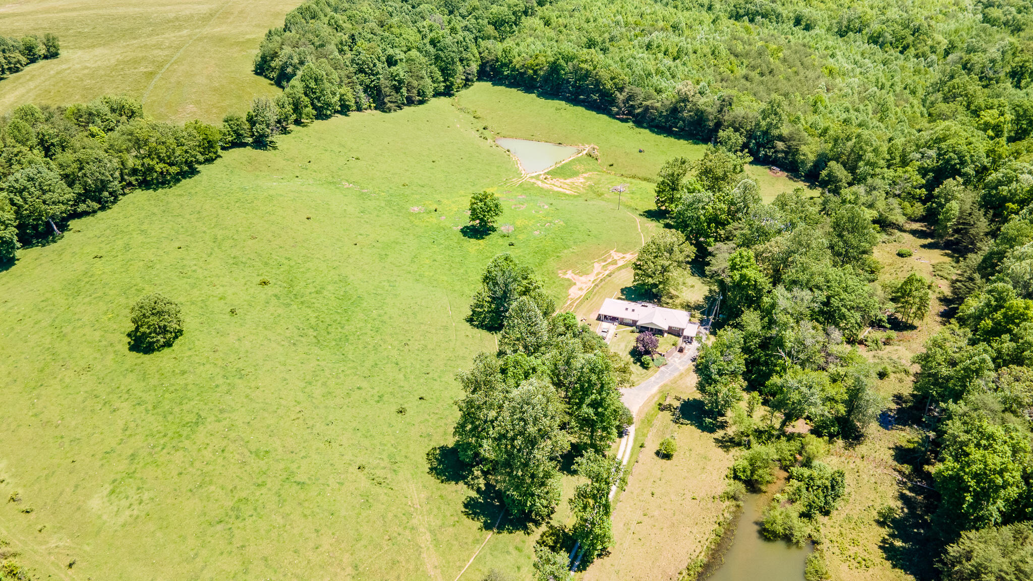 2216 Cove Hill Road, Pikeville, Tennessee image 45