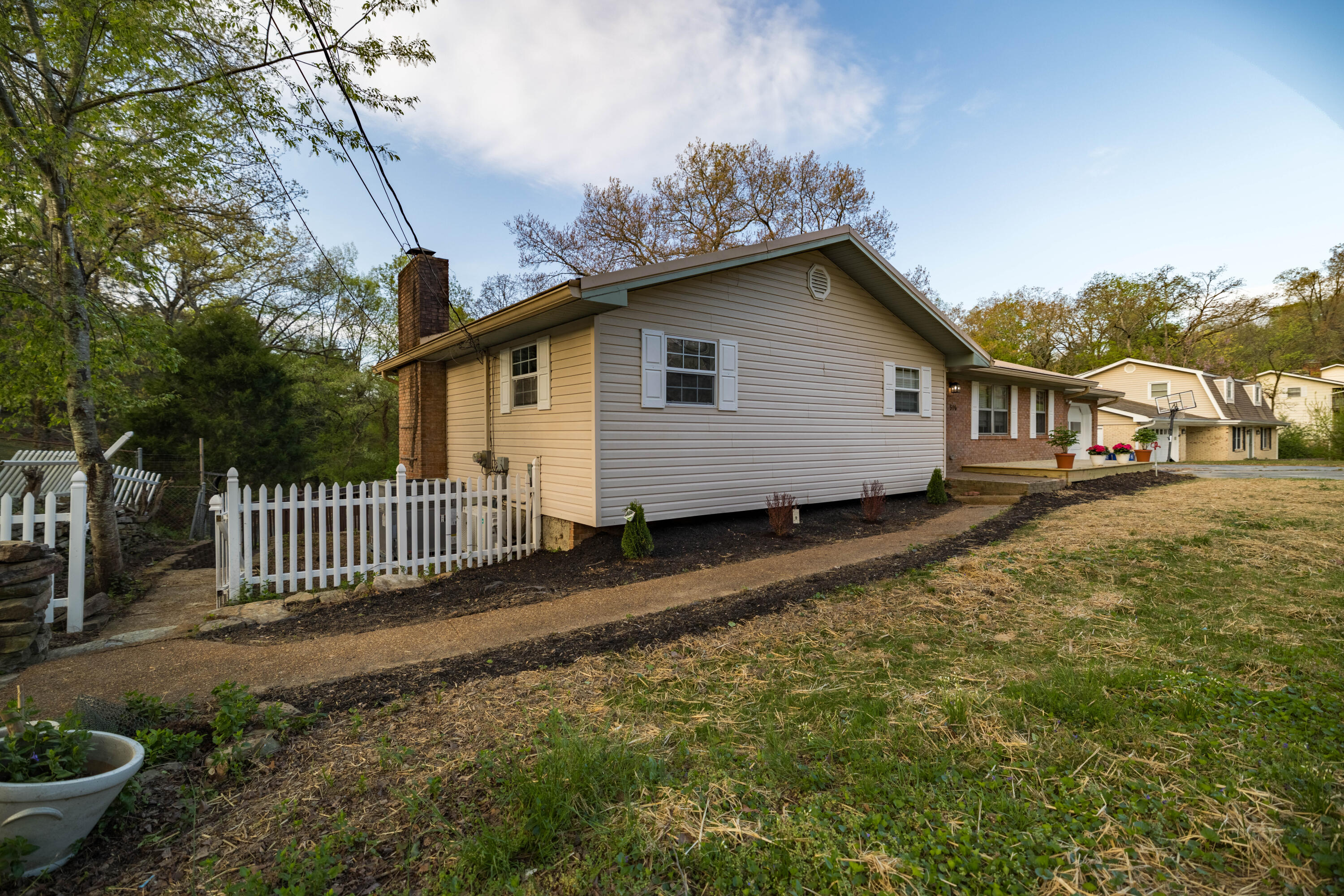 516 Briar Park Lane