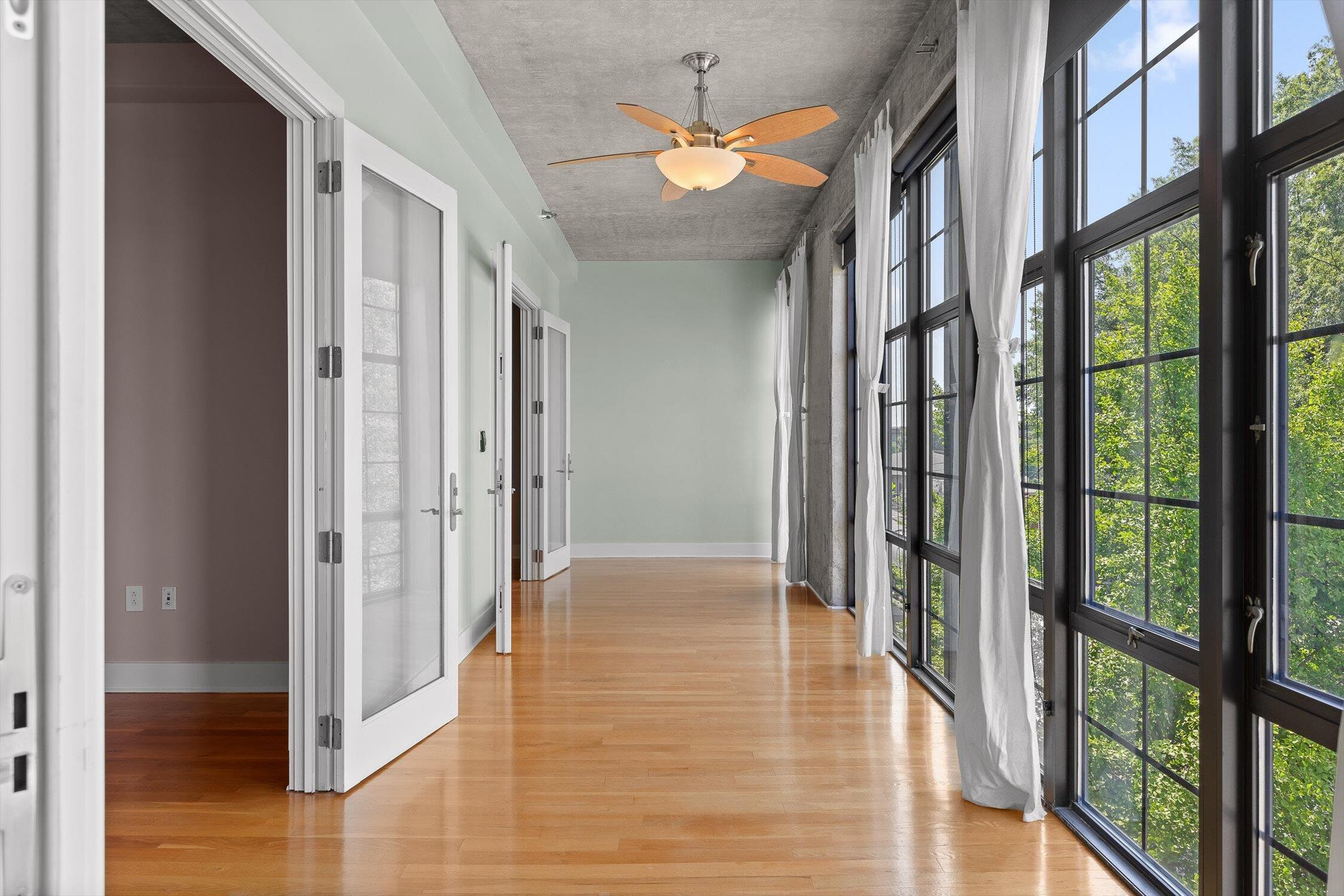 Chattanooga, Tennessee 37405, United States, 2 Bedrooms Bedrooms, ,3 BathroomsBathrooms,Residential,Active,170059