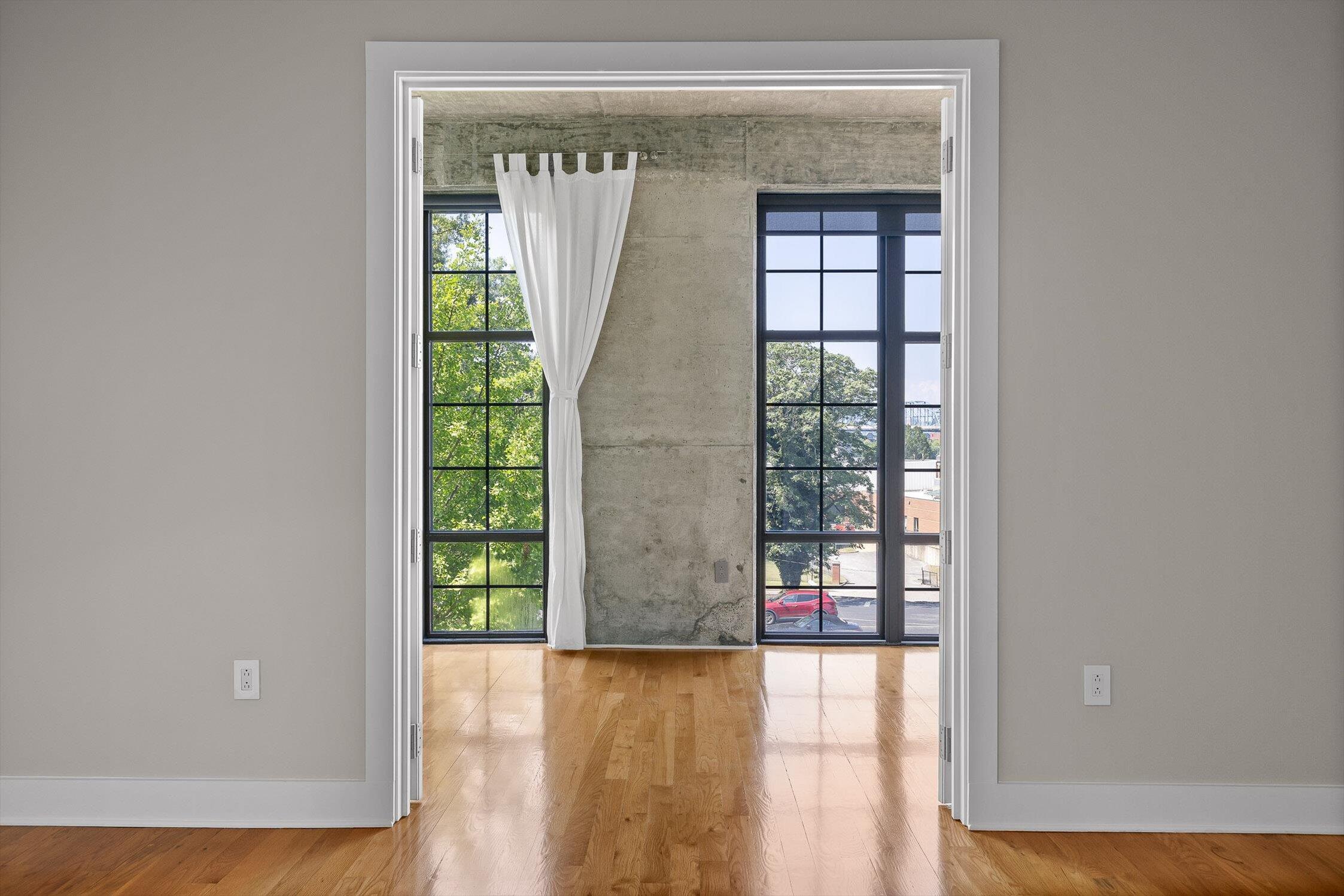 Chattanooga, Tennessee 37405, United States, 2 Bedrooms Bedrooms, ,3 BathroomsBathrooms,Residential,Active,170059