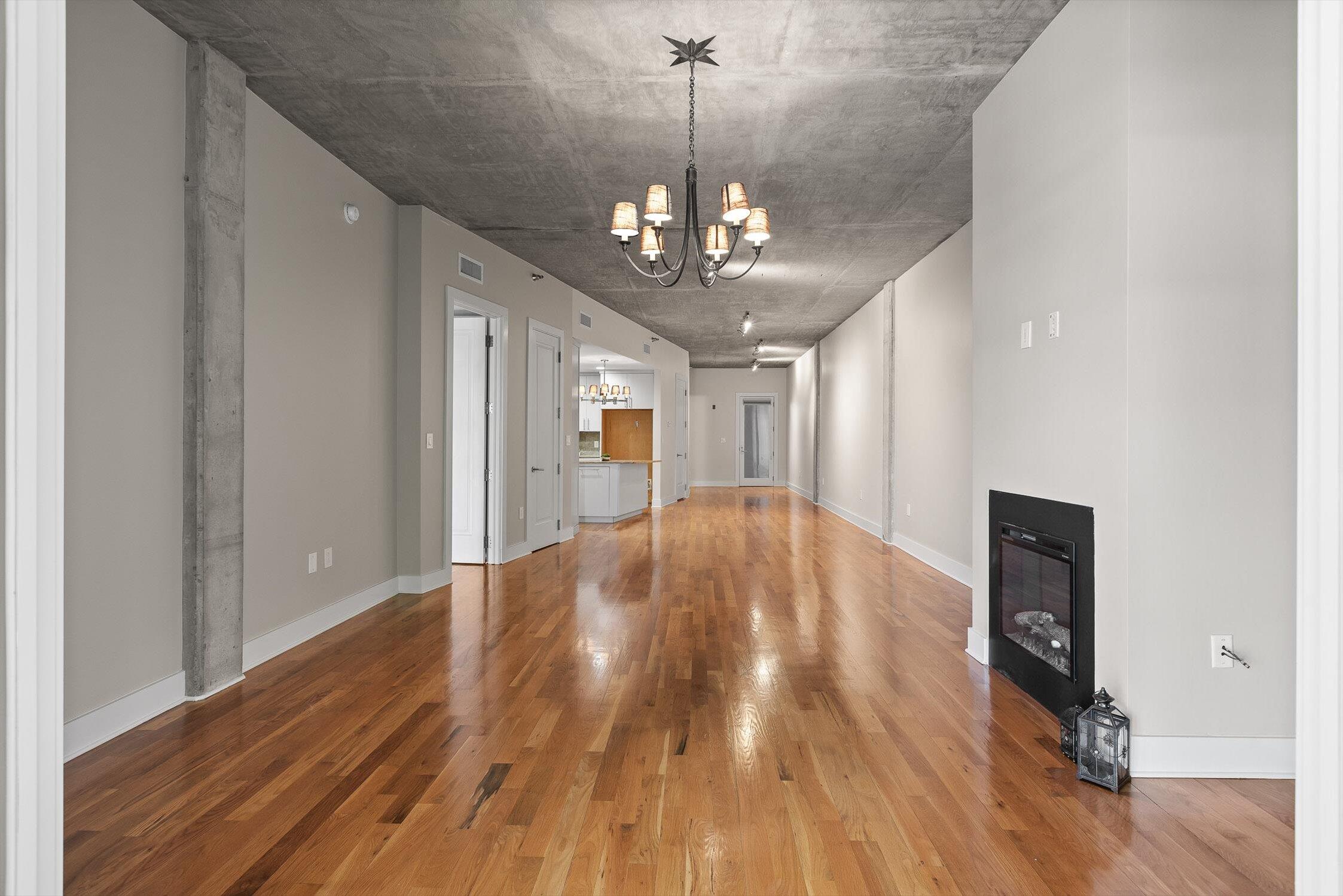 Chattanooga, Tennessee 37405, United States, 2 Bedrooms Bedrooms, ,3 BathroomsBathrooms,Residential,Active,170059