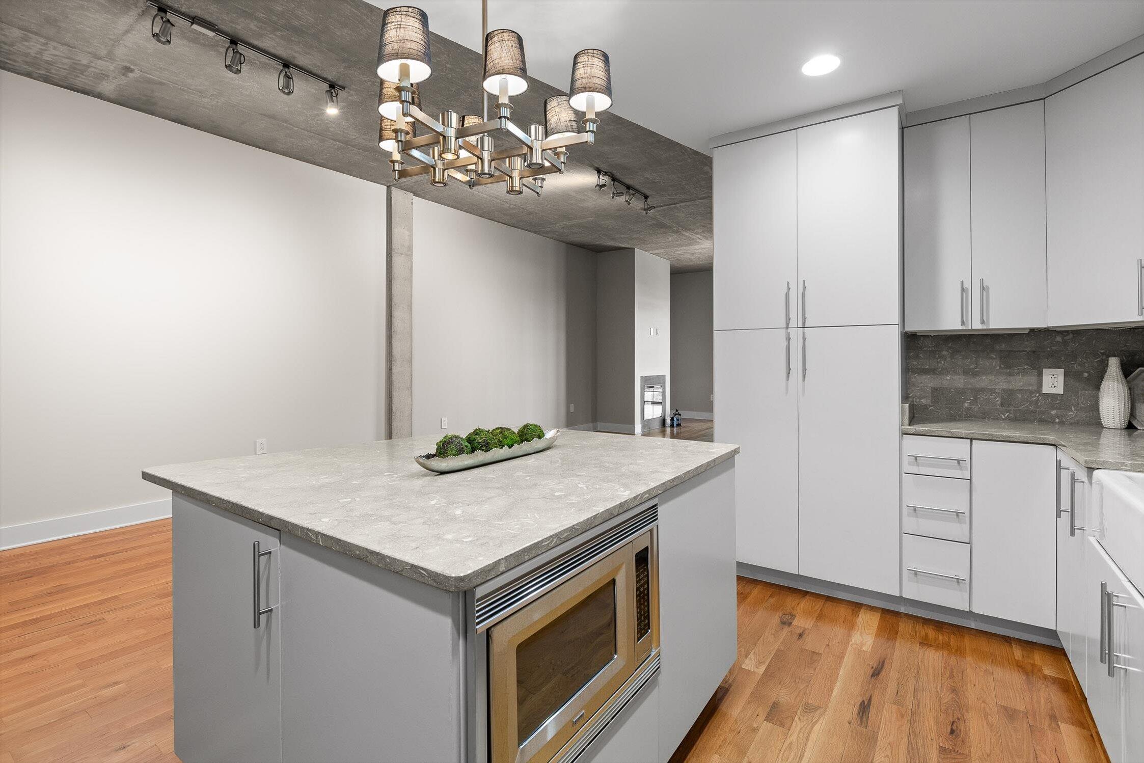 Chattanooga, Tennessee 37405, United States, 2 Bedrooms Bedrooms, ,3 BathroomsBathrooms,Residential,Active,170059