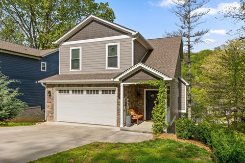 Photo of 512 Hedgewood Drive, Chattanooga, TN 37405 (MLS # 1532266)