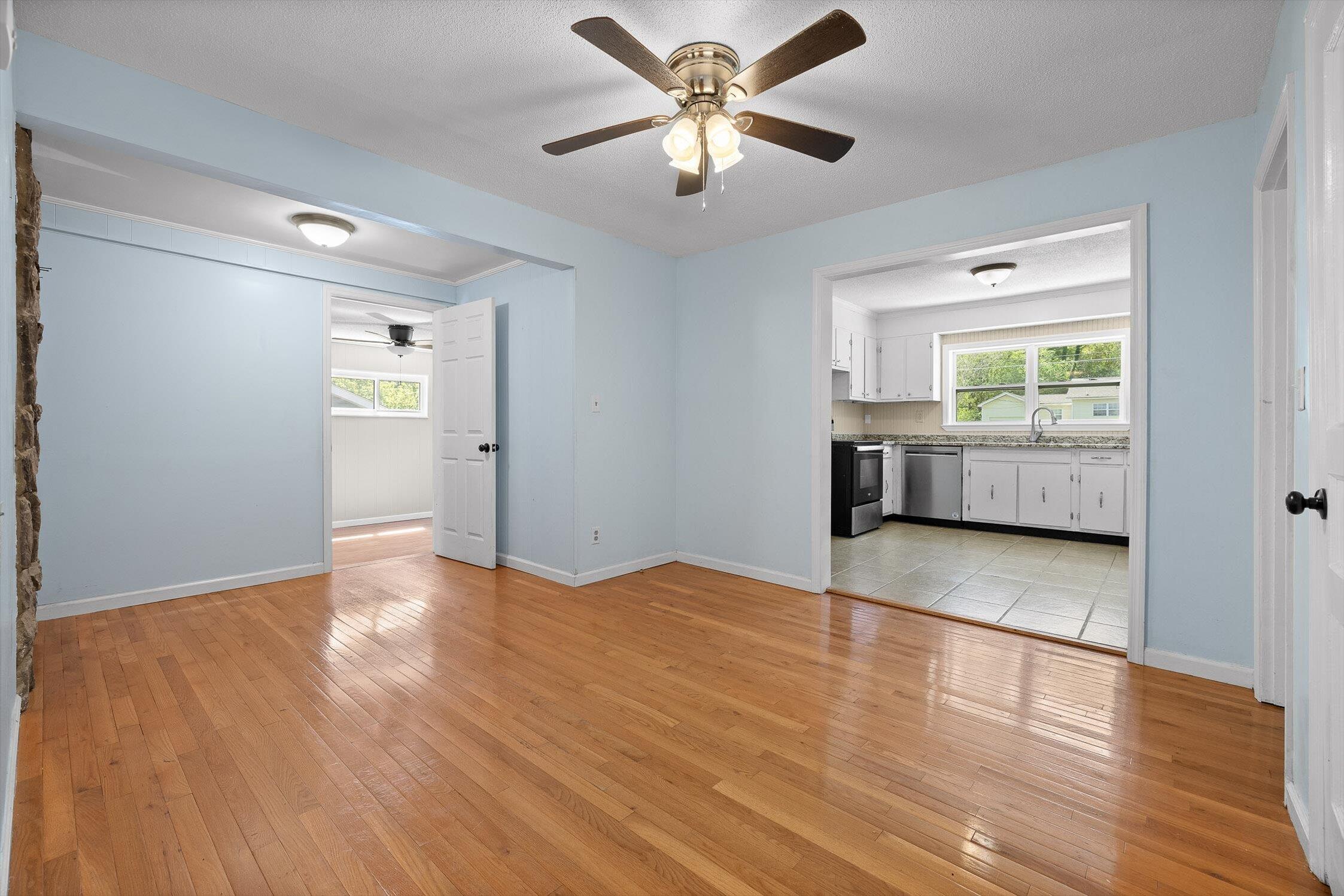 609 Lupton Drive, Chattanooga, Tennessee image 4