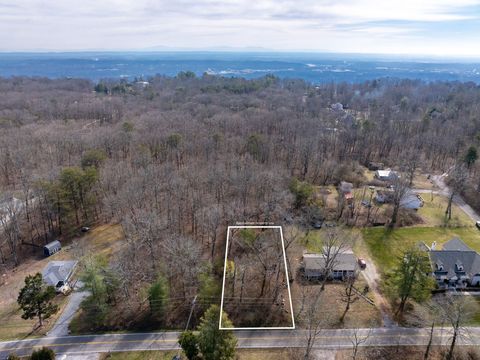 Photo of 3412 Wilson Avenue, Signal Mountain, TN 37377 (MLS # 1529221)