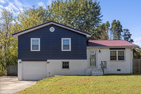 Photo of 308 Langley Drive, LaFayette, GA 30728 (MLS # 1543799)