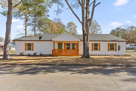 Photo of 814 Woodvale Avenue, Chattanooga, TN 37411 (MLS # 1523983)