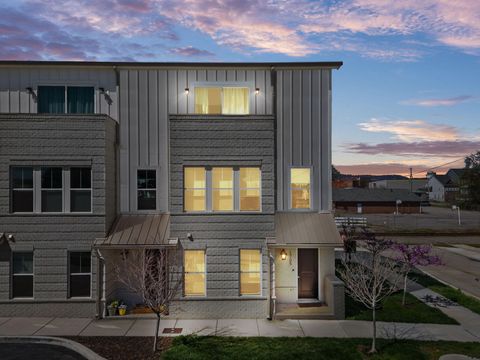 Photo of 1705 Adams Street, Chattanooga, TN 37408 (MLS # 1530778)