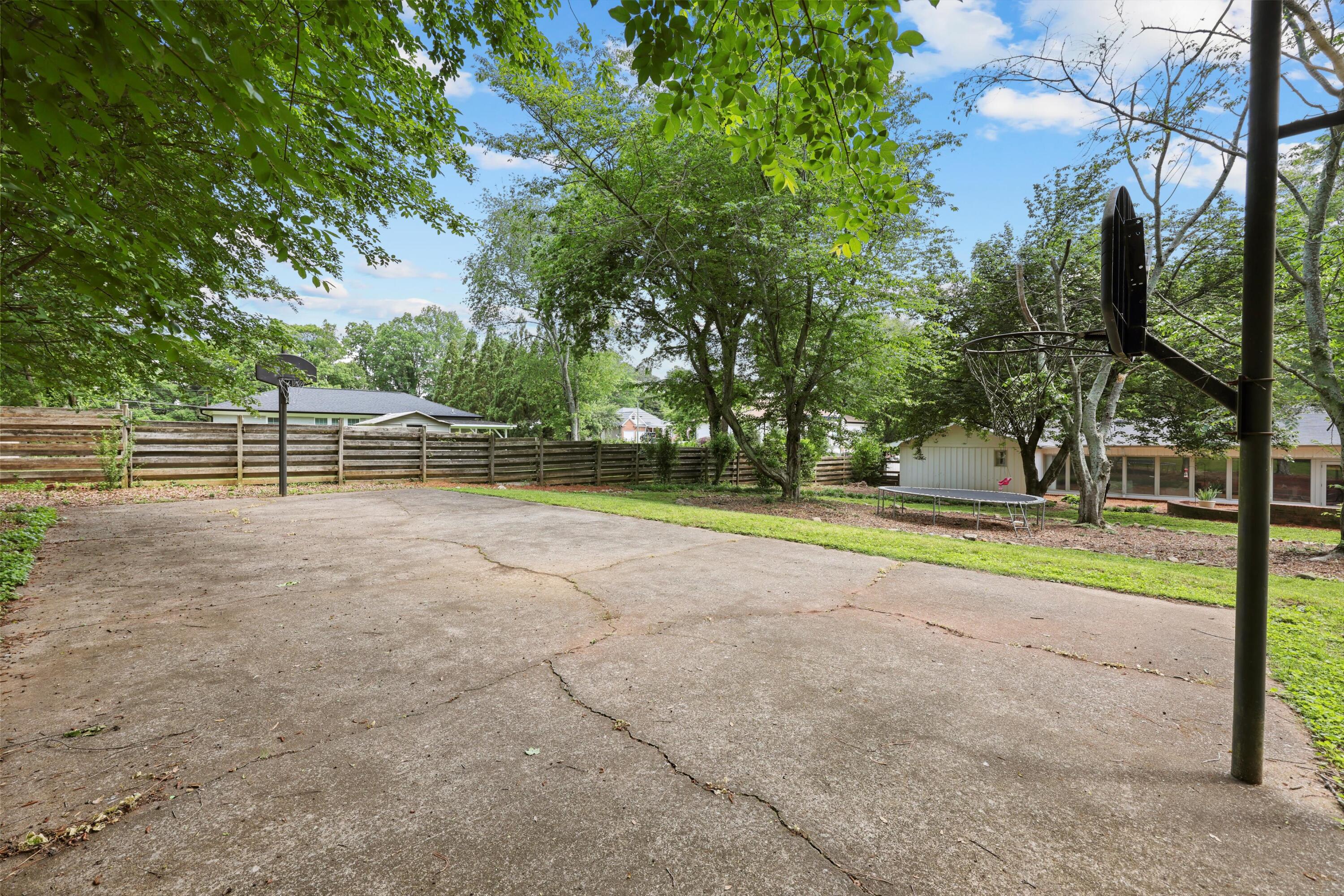 902 Linden Drive, Dalton, Georgia image 44