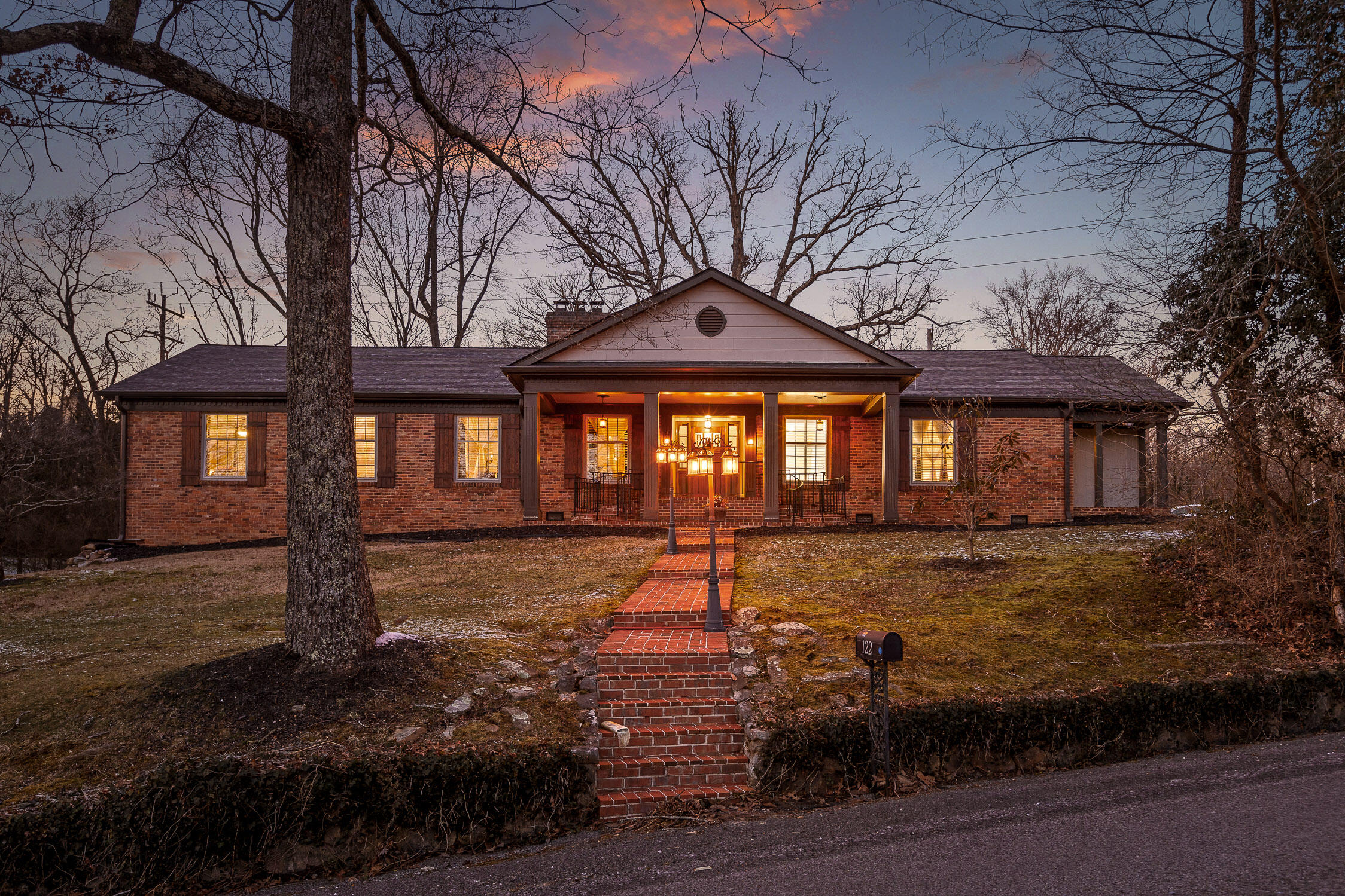 122 Fleetwood Drive, Lookout Mountain, Tennessee image 1
