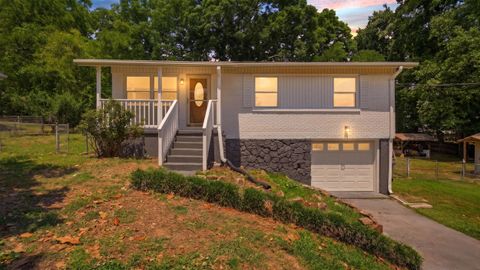 Photo of 2387 Glengerrie Drive, Soddy Daisy, TN 37379 (MLS # 1534087)