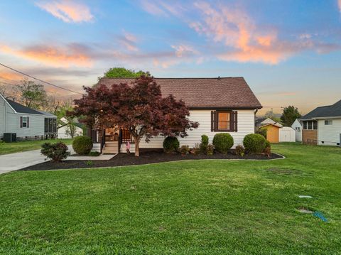 Photo of 1512 Heather Street, Chattanooga, TN 37412 (MLS # 1532154)