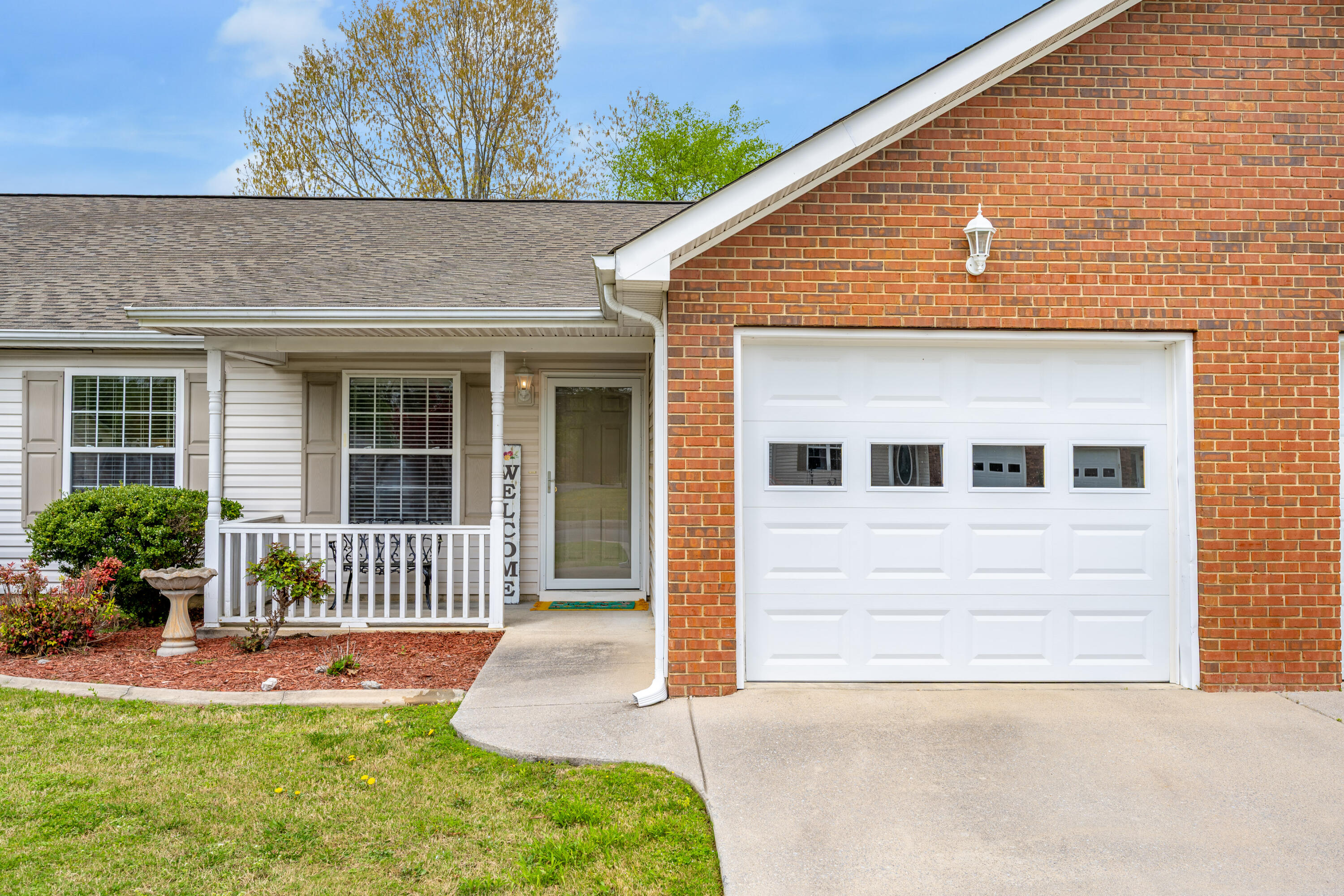 251 Flagstone Drive, Rossville, Georgia image 1