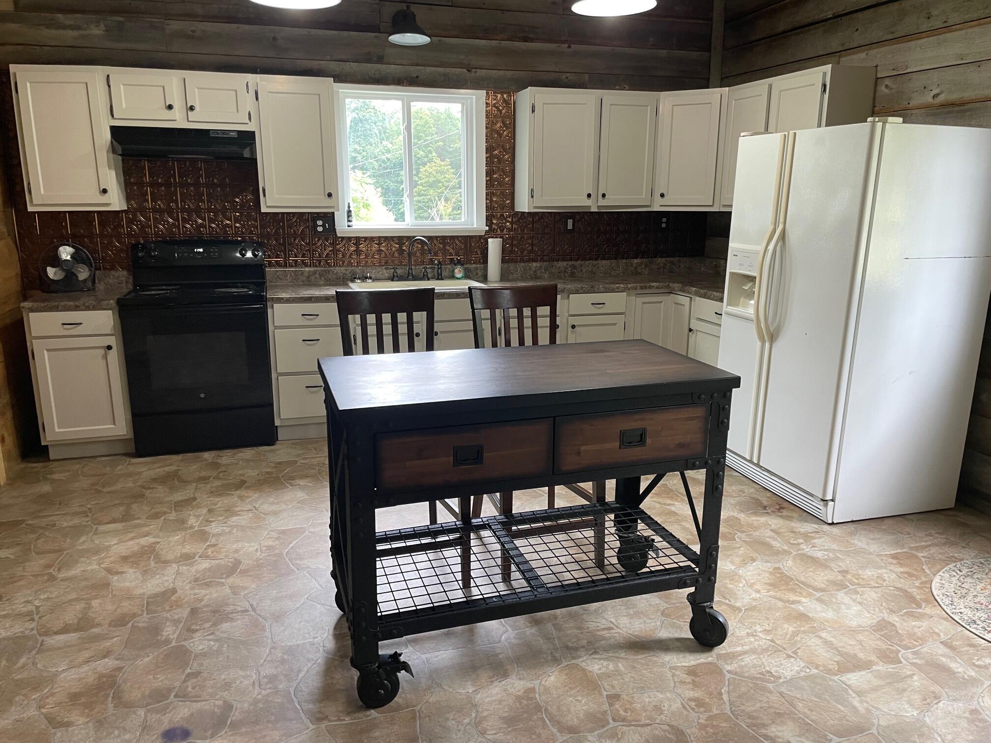 Bryant, Alabama 35958, United States, 1 Bedroom Bedrooms, ,1 BathroomBathrooms,Residential,Active,247517