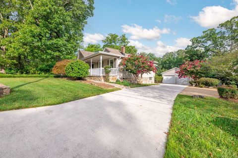Tiny photo for 779 James Boulevard, Signal Mountain, TN 37377 (MLS # 1517844)