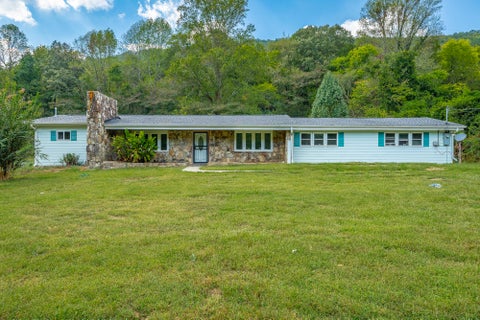 Photo of 11169 Loop Road, Soddy Daisy, TN 37379 (MLS # 1544551)