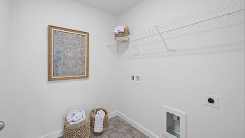 Tiny photo for 607 Fox Den Circle, Dalton, GA 30721 (MLS # 1526798)