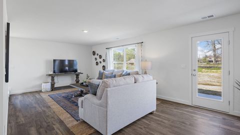 Tiny photo for 607 Fox Den Circle, Dalton, GA 30721 (MLS # 1526798)