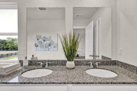 Tiny photo for 41 Quarter St St, Rossville, GA 30741 (MLS # 1526783)