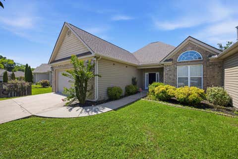 Townhouse For Sale - 2827 Amsterdam Lane<br/> Chattanooga, TN 37421