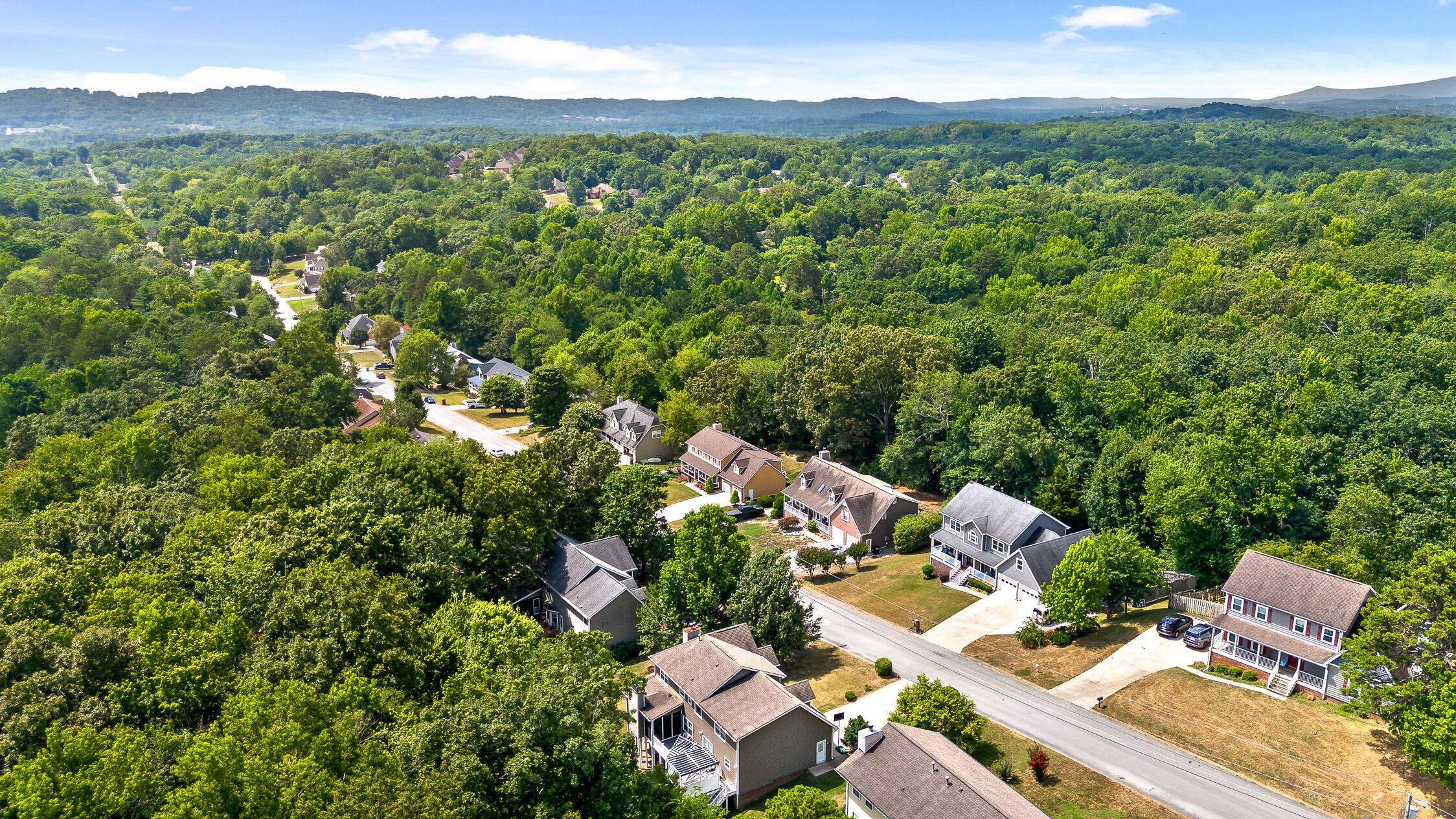 8014 Woodstone Drive, Hixson, Tennessee image 45