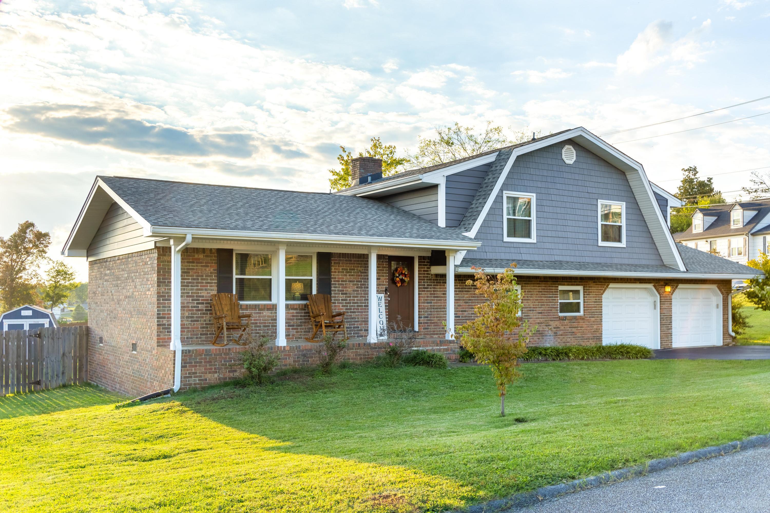 Chattanooga, Tennessee 37421, United States, 4 Bedrooms Bedrooms, ,3 BathroomsBathrooms,Residential,Contingent,40385