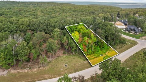 Photo of 3274 River Gorge Drive, Chattanooga, TN 37419 (MLS # 1528543)