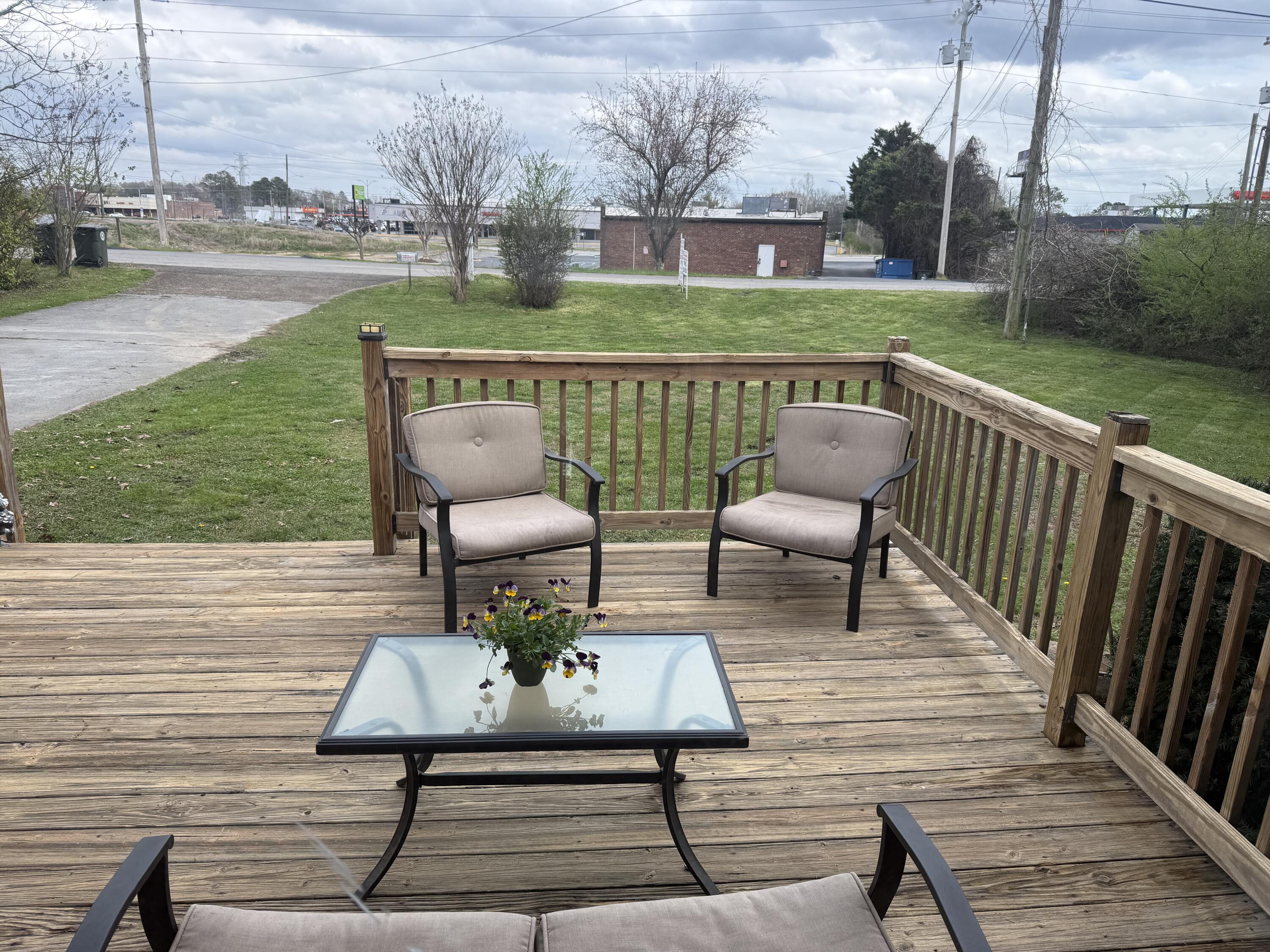 1943 Old Lafayette Road