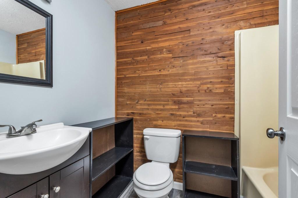 Chattanooga, Tennessee 37411, United States, 3 Bedrooms Bedrooms, ,2 BathroomsBathrooms,Residential,Active,150871